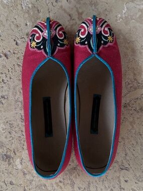 Hand Embroidered Chinese Slippers